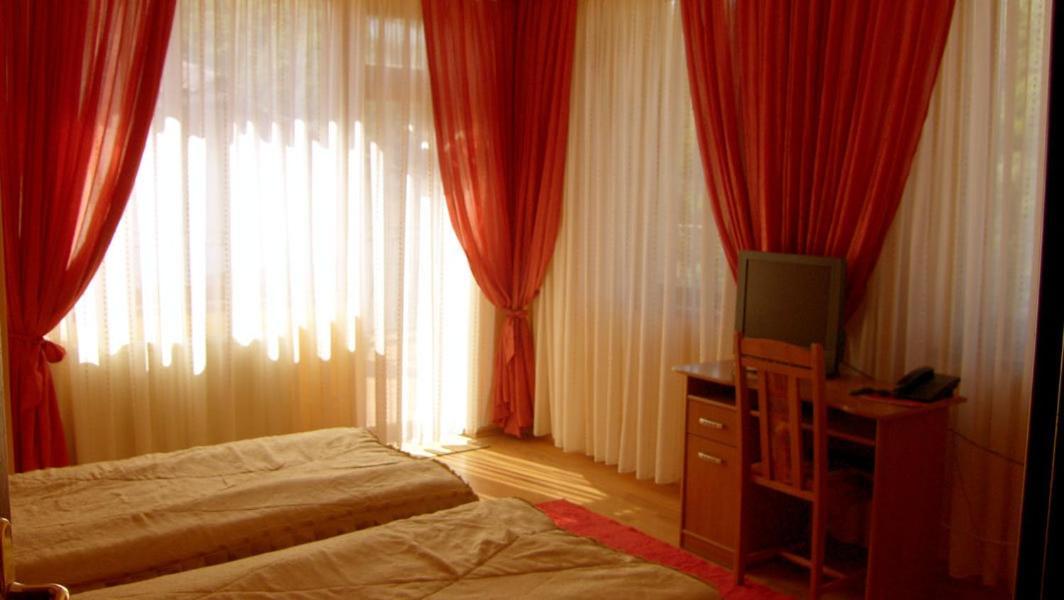 וליקו טורנובו Family Hotel Silvestar מראה חיצוני תמונה