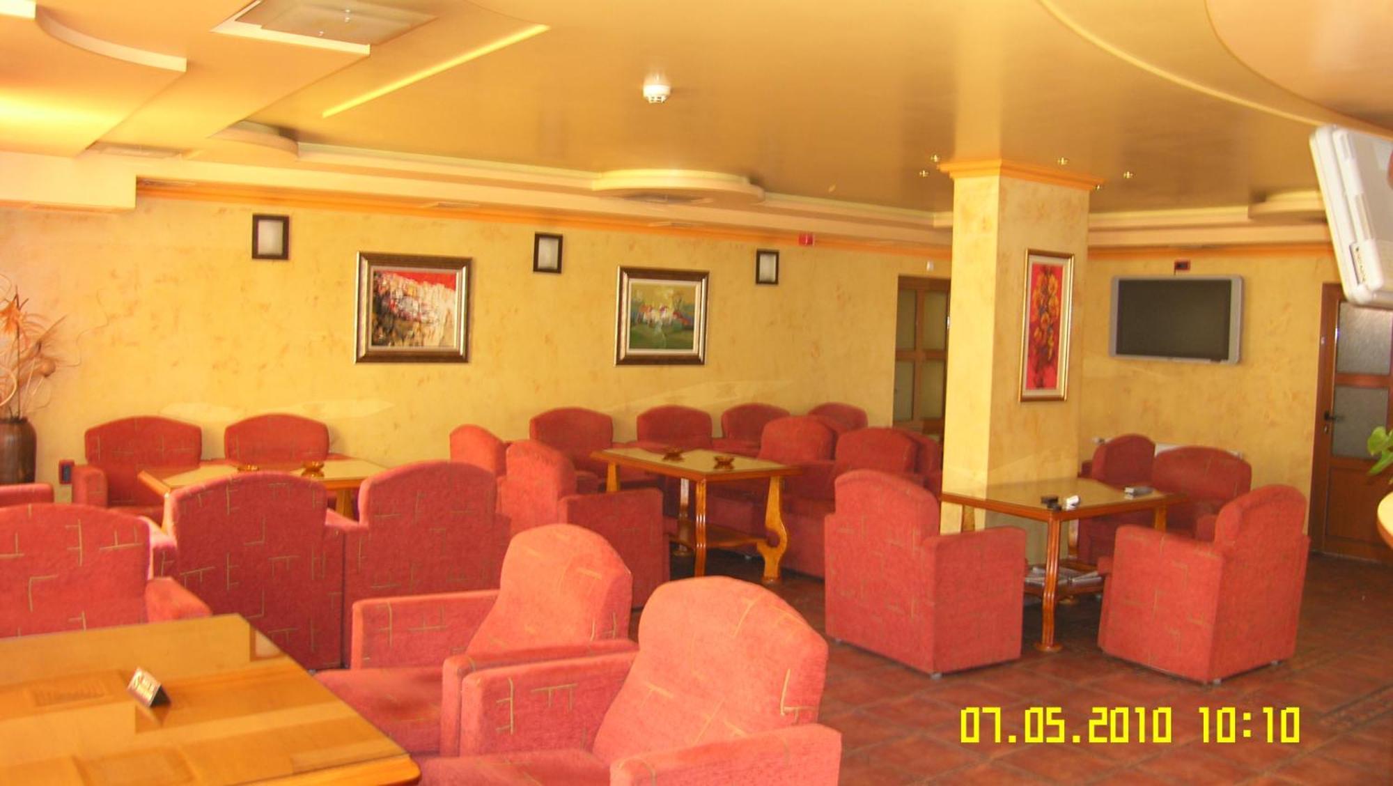 וליקו טורנובו Family Hotel Silvestar מראה חיצוני תמונה