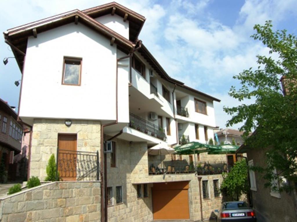 וליקו טורנובו Family Hotel Silvestar מראה חיצוני תמונה
